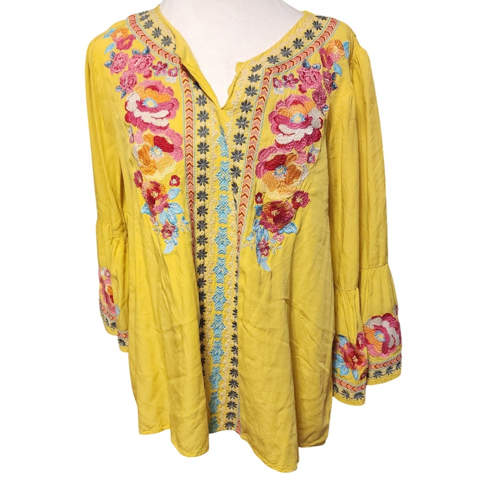 Savanna Jane Mustard Yellow Embroidered Floral Peasant Blouse Bell Sleeve M